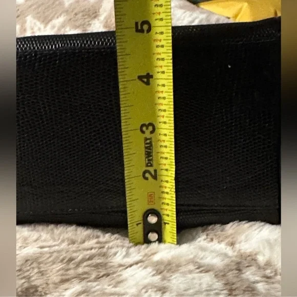 Salvatore Ferragamo Vintage Shoulder Bag Black Leather with Gold Accent - Picture 7 of 12